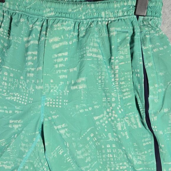 Lululemon Shorts Pace Breaker 7" Light Mint Green Medium Lined active running - Picture 2 of 9